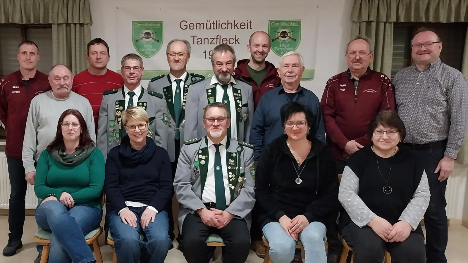 Die neu gewählte Vorstandschaft. (Bild: Karin Ertl)