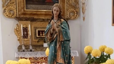 Feierliche Anbetungsstunde in der Katholischen Pfarrkirche - St. Johannes der Taufer - in Floß. (Bild: Christina Kreuzer)