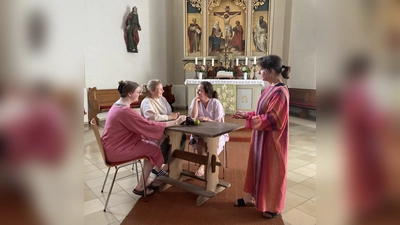 Die engagierte Darsteller bei der Anspielprobe (Bild: Sabine Keck)