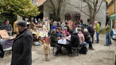 Der Kunst- und Handwerkermarkt erfreute sich großer Beliebtheit. (Bild: Ela Lederer)