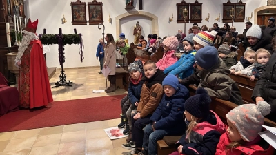 Nikolausandacht in der Kirche in Trausnitz. (Bild: Sabine Maderer)