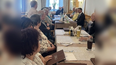 Gemütliches Beisammensein im Gasthaus Kouhlenzen. (Bild: Renate Neumann)