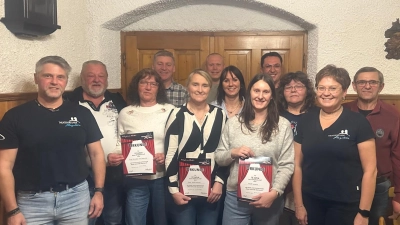 Ehrung für 10 Jahre Mitgliedschaft. (Bild: Alexandra Moll)