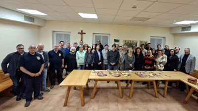 Die Veranstaltungsteilnehmer beim gemeinsamen Foto (Bild: Regina Zahn)