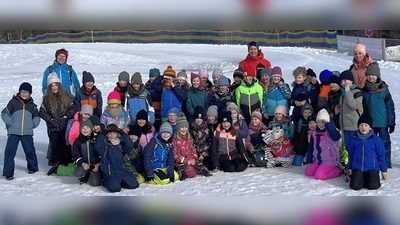 Wintersporttag der 2. Klassen der Fichtelnaabtal-Grundschule Ebnath-Neusorg (Bild: Jutta Lautenbacher)