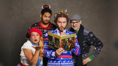 Die Weihnachtsgeschichte, neu erzählt und besungen, mit bahnbrechenden neuen Erkenntnissen über das „hochheilige“ Paar präsentiert Lost in a bar am 29.11.25 in Nabburg in der Marienkirche. (Bild: Jonathan Gordon)