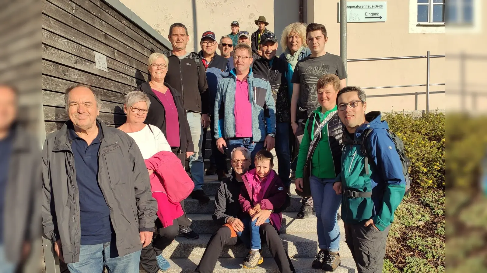 Teilnehmer der Herbstwanderung 2025 (Bild: Wolfgang Jäger)