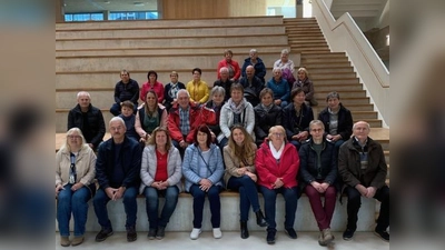 Die Gruppe des Mittwochstreff der Pfarrei Waldeck mit Rektorin Frau Sandra Hering (untere Reihe links). (Bild: Hans Wegmann)