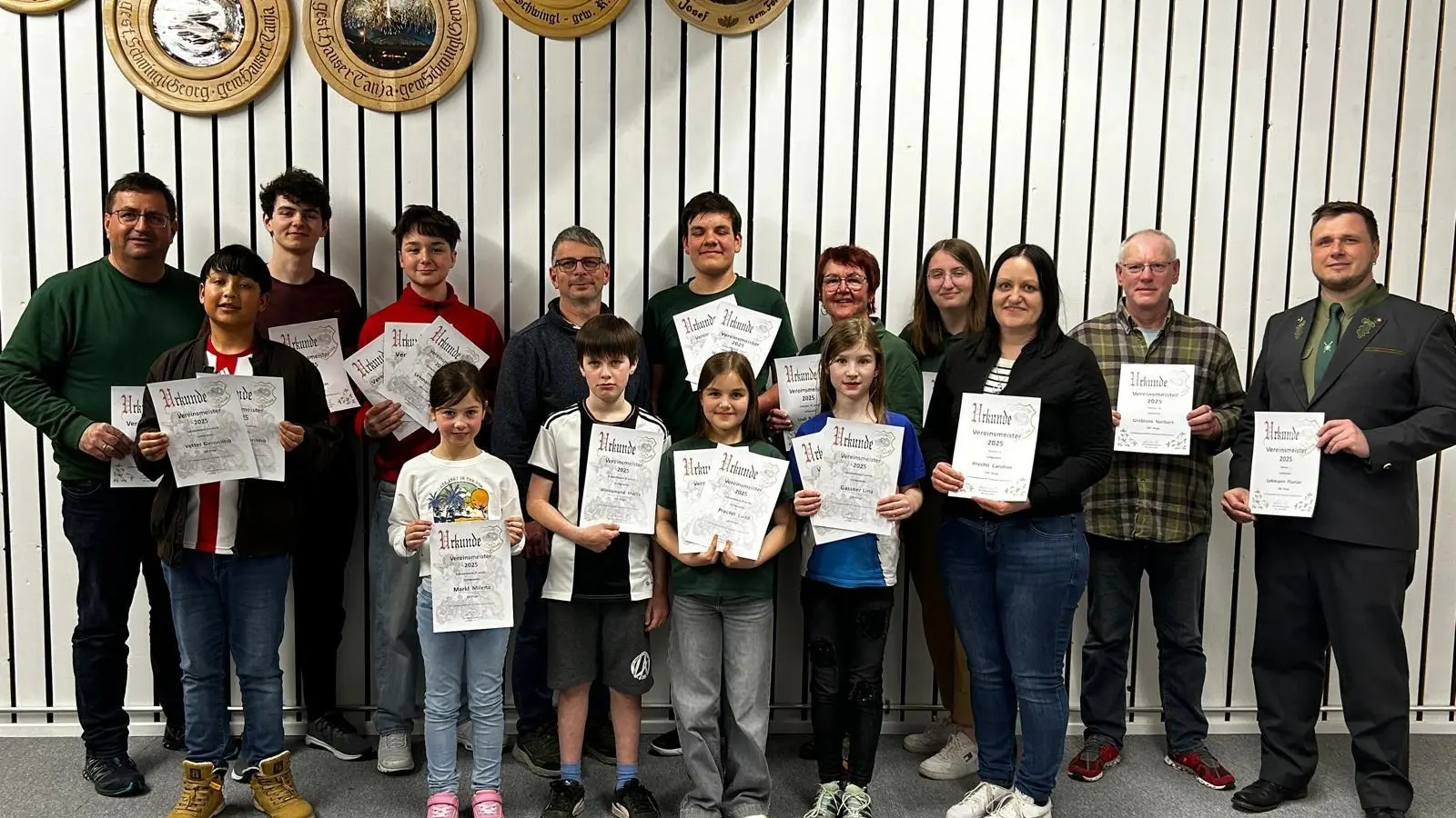 Die Vereinsmeister der Freischützen. (Bild: Melanie Lehmann)