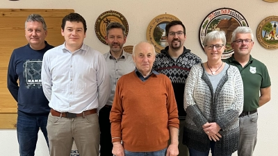 Schießen auf Glück/Meister und Fest-Scheibe.<br>Foto von links: Joachim Baldauf, Michael Meiler, David Liegl, Robert Meiler, Martin Bauer, Ingrid Singer, Christian Schörner.  (Bild: Stefanie Richter )