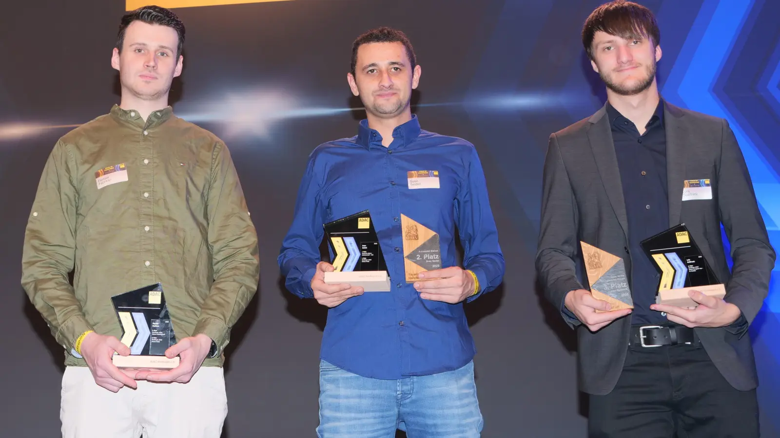 Erfolgreiche Motorsportler des MSC Wiesau.v.l. Florian Fachtan, Sven Seidel, Luis Sollfrank (Bild: Michael Sollfrank)