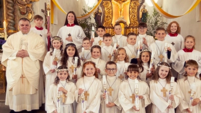Die Erstkommunionkinder in Püchersreuth/Wurz 2026. (Bild: Evi Häupl)