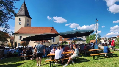 Maifest in Theuern. (Bild: Herbert Pronath)