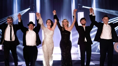 One Night in Sweden. Die Abba-Tribute Show kommt am 20. Juni in den Fischhofpark nach Tirschenreuth.  (Bild: Arthur Gruber)