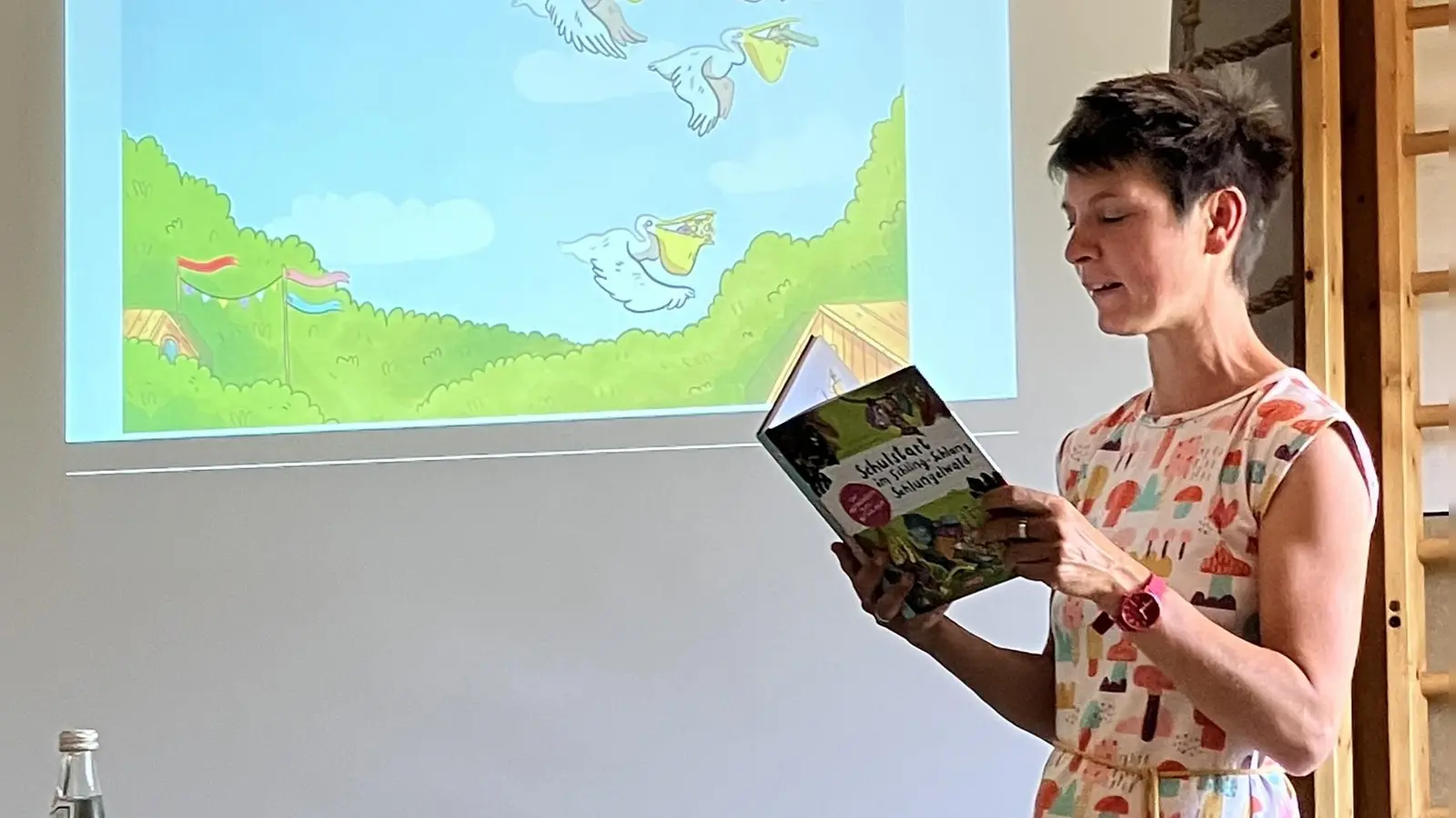 Kinderbuchautorin Judith Allert im Kindergarten St. Martin, Pfreimd.<br><br> (Bild: Gabi Schönberger)