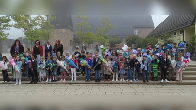 Alle ABC-Schützen der Grundschule Fensterbach.  (Bild: Stefanie Martin)