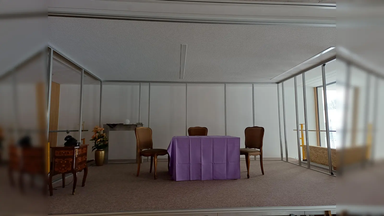 Bühnenbau  (Bild: Heiner Balk)