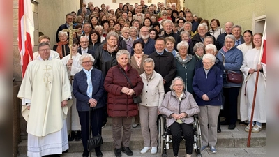 Gruppenfoto der Jubilare (Bild: Fabian Gottschalk)
