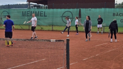 Groß und Klein hatten Spaß am Tryout auf der Tennisanlage des TC Eschenbach (Bild: Dominic Reiter)