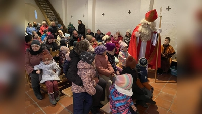 Der Hl. Nikolaus kommt ganz sicher auch auf „seinen” Nikolausmarkt an diesem Wochenende in Nabburg-Venedig. (Bild: Raphael Haubelt)