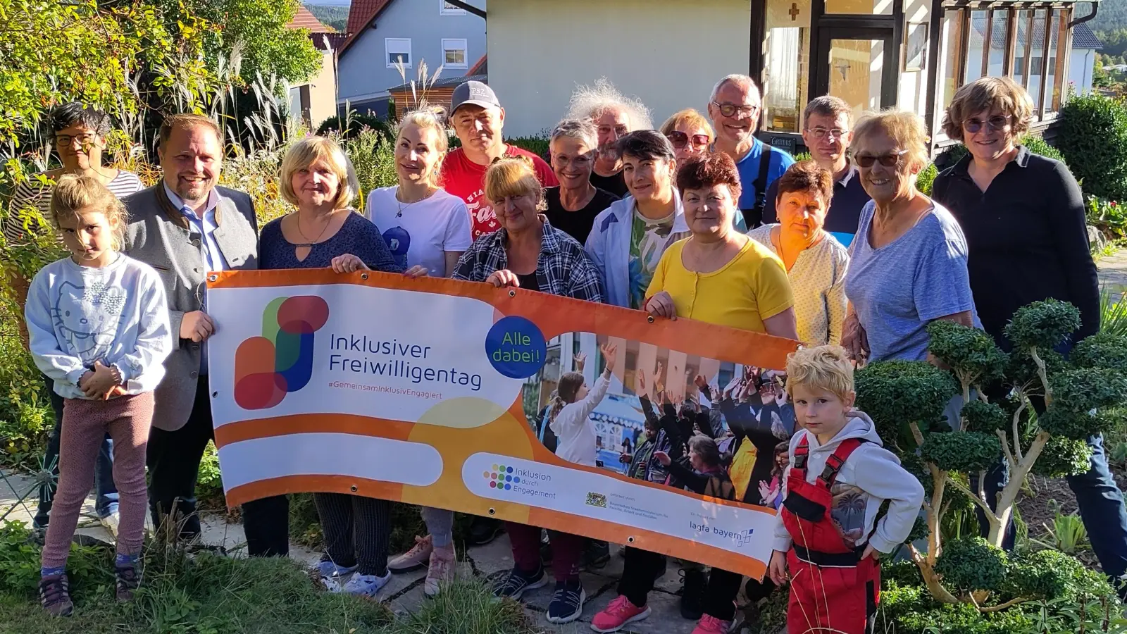 Die Gruppe beim Freiwilligentag (Bild: Christina Ponader)