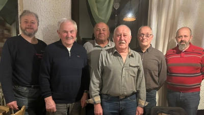 Vorstandschaft Holzschnitzer. (Bild: Gerhard Müller)