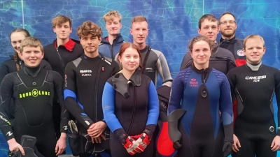 Gruppenfoto Donauschwimmen  (Bild: Alexander Schuller)