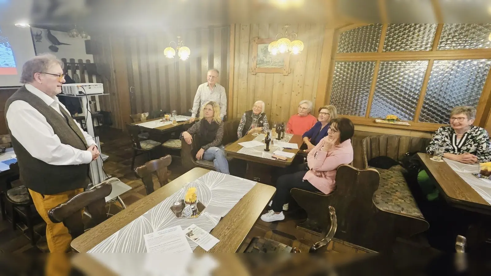 Medienexperte Matthias J. Lange gibt interessante Informationen zum Thema rund um Künstliche Intelligenz. (Bild: Nicole Selendt )