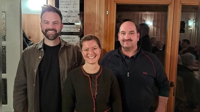 von links nach rechts: Dr. Julian Messer, Fr. Manuela Weiß und 1. Jagdvorsteher Richard Iberl (Bild: Norbert Pfab)