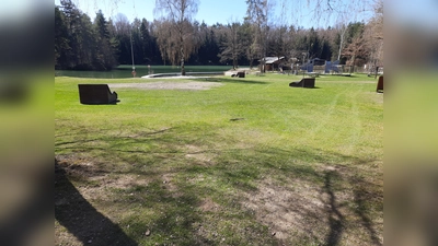 Festbetrieb an der Nordseite der Kipp in Schönhaid  (Bild: Richard Herold)