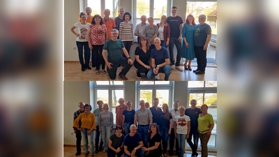 Die beiden Tanzkursgruppen mit den Tanzlehrern (vorne Mitte) (Bild: Bernhard Eichermüller)