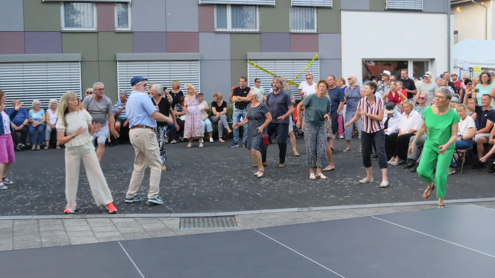 Auch in diesem Jahr erwartet mit der Rolling Stones Tribut Band eine Highlight bei der Serenade, bei der sich die Gäste mitreissen lassen können. (Bild: Johann Adam)