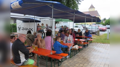 Langsam füllten sich die Plätze. (Bild: Johann Adam)