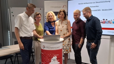Das Team von Schule/Wirtschaft zufrieden mit ihrer Jahrestagung. Mit Vorsitzendem Jürgen Spickenreuther, Tamara Strobl, Dagmar Nachtigall, Vorsitzende Elisabeth Junkawitsch, Sebastian Bäumler und Dominik Schreml-  (Bild: Dagmar Nachtigall)
