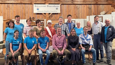 Königsteiner Bauerntheater mit Jugendgruppe. (Bild: Hans-Jürgen Pirner)