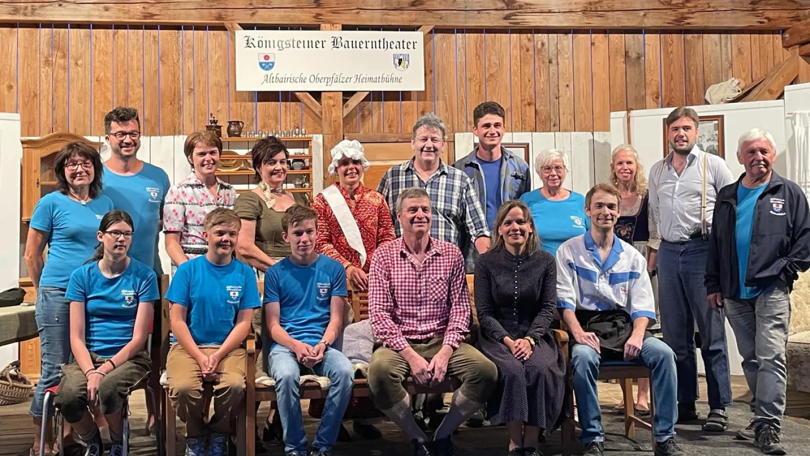 Königsteiner Bauerntheater mit Jugendgruppe. (Bild: Hans-Jürgen Pirner)