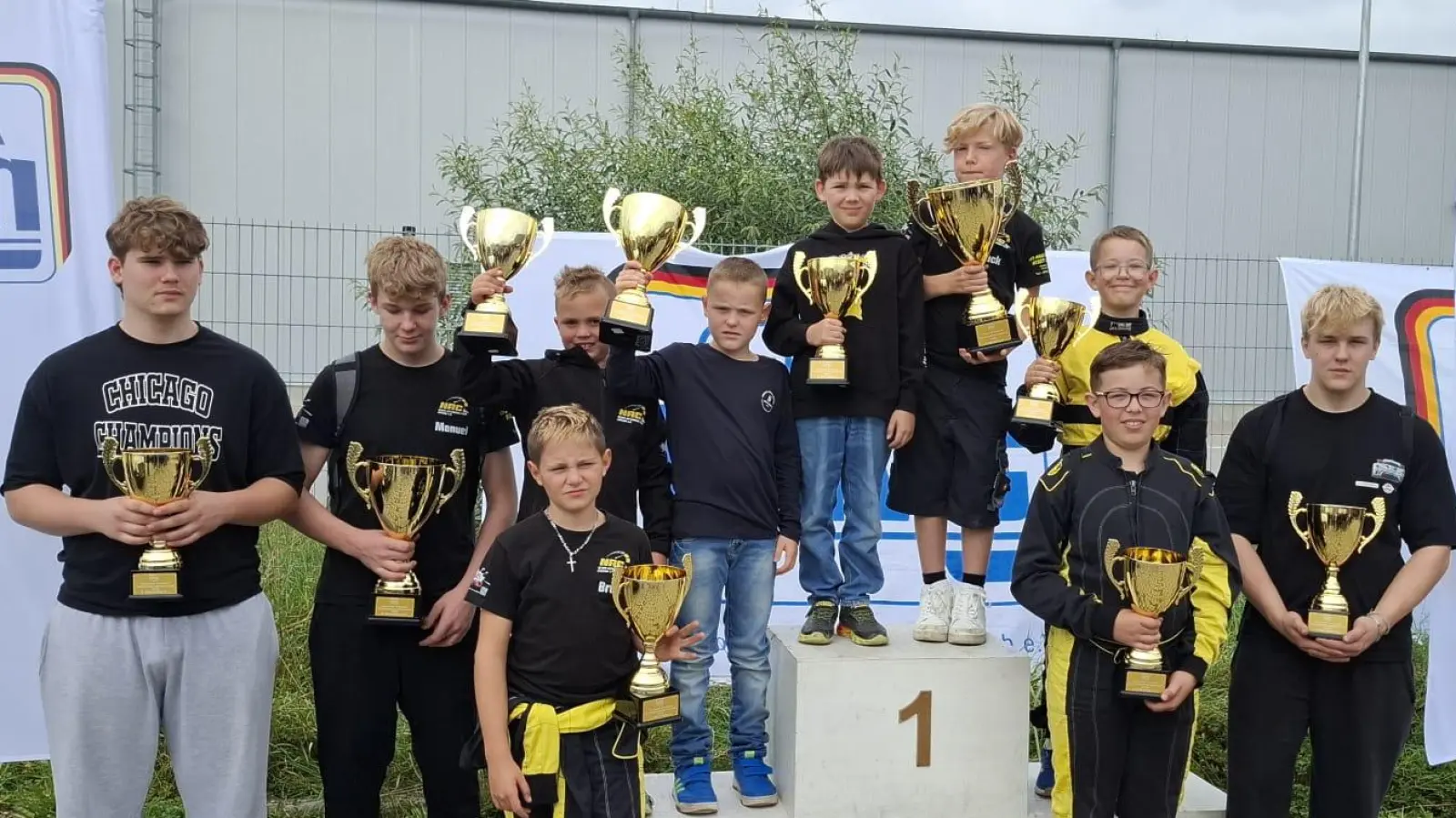 von links: Scherer Matthias, Scherer Manuel, Reuster Bruno, Gebhard Leon, Vogl Niklas, Schüller Tobias, Gebhard Jack, Rall Felix, Rall Moritz, Scherer Manuel (Bild: Holger Reuster)