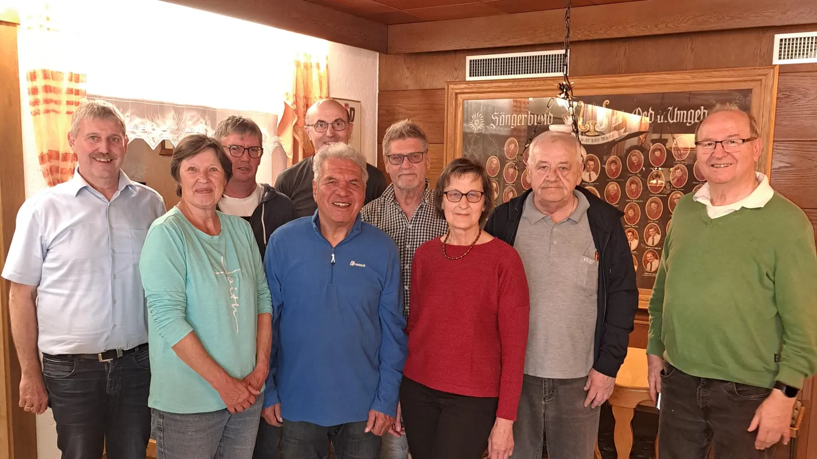 V.l.n. r. hinten: Reiner Pickel, Bernd Sperber, Walter Schramm, Gerd Ertel, Wilfried Petry, Johann Ludwig<br>vorne: Inge Stoll, Peter Tilgner, Elfriede Haas. (Bild: Daniela Ludwig)