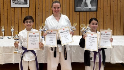 Julius Schwindler, Anna Schönberger und Aylin Boldi (Bild: Anna Schönberger)