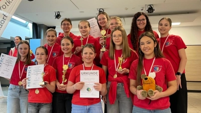 Siegerehrung am Kreiswettbewerb des Jugendrotkreuz in Nabburg. (Bild: Christina Kraus)