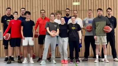 Die erfolgreichen Absolventen des Trainerlehrganges. (Bild: Reiner Fröhlich)