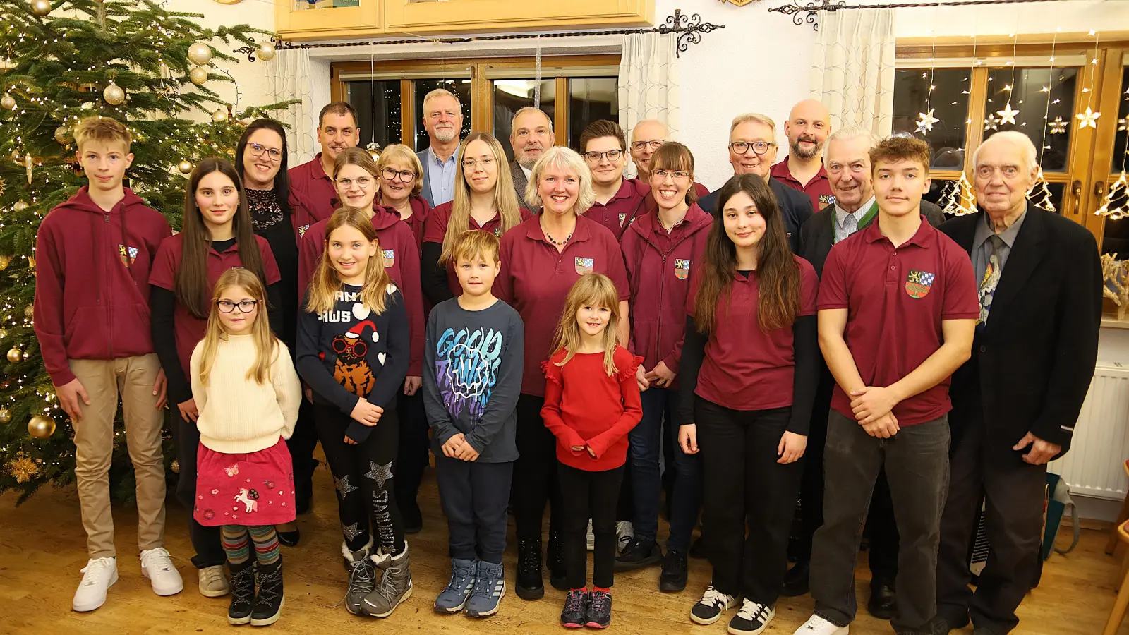 Orchesterfamilie mit Vereinsvorsitzender Frau Karin Dittrich ( Mitte). (Bild: Heike Reil)