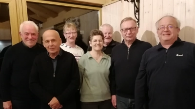 Die neugewählte Vorstandschaft vom Bier-Club-Nabburg (Bild: Karlheinz Zobel)