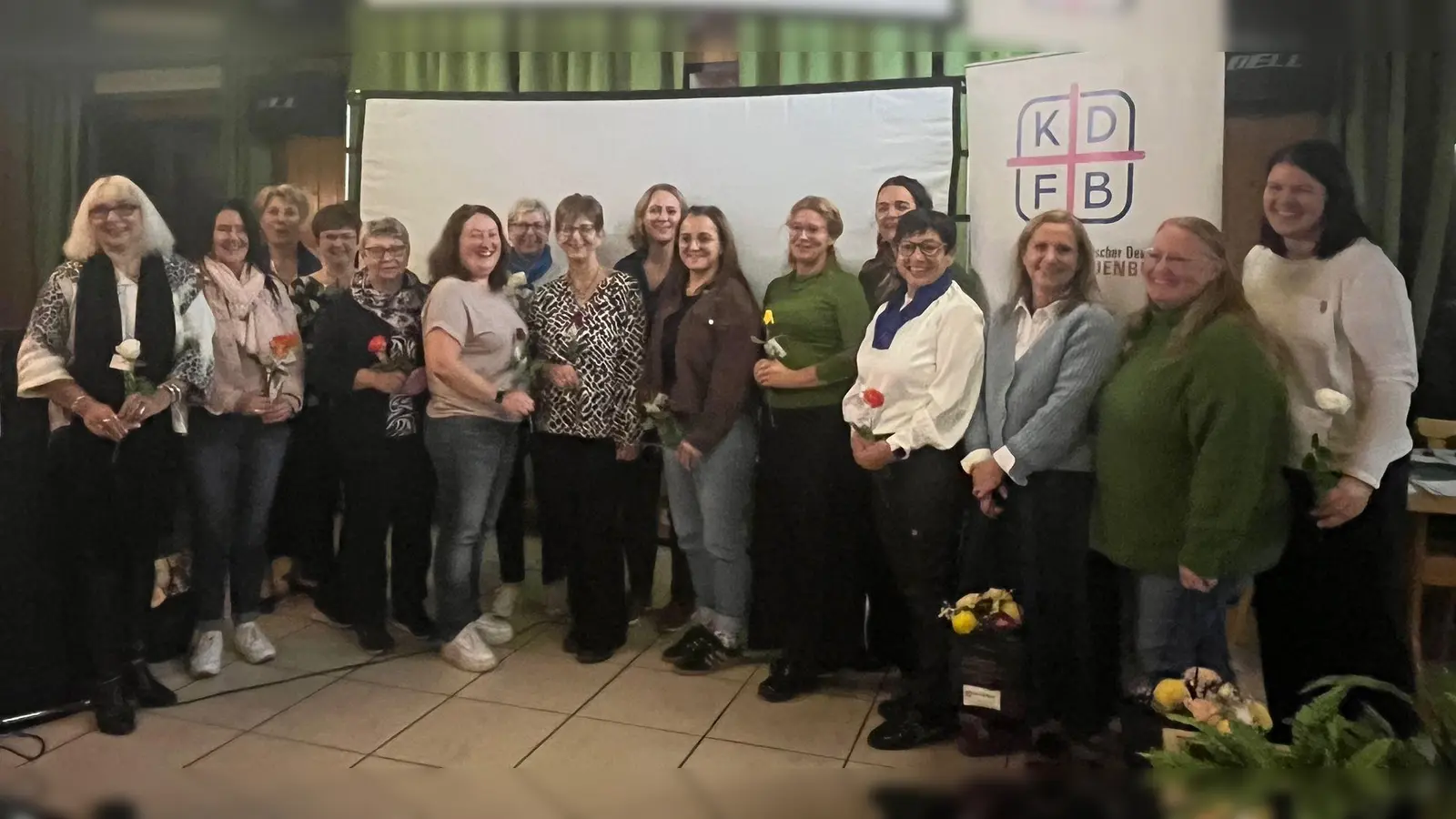 Vorstandschaft mit Führungskreis (Bild: Kerstin Aichinger)