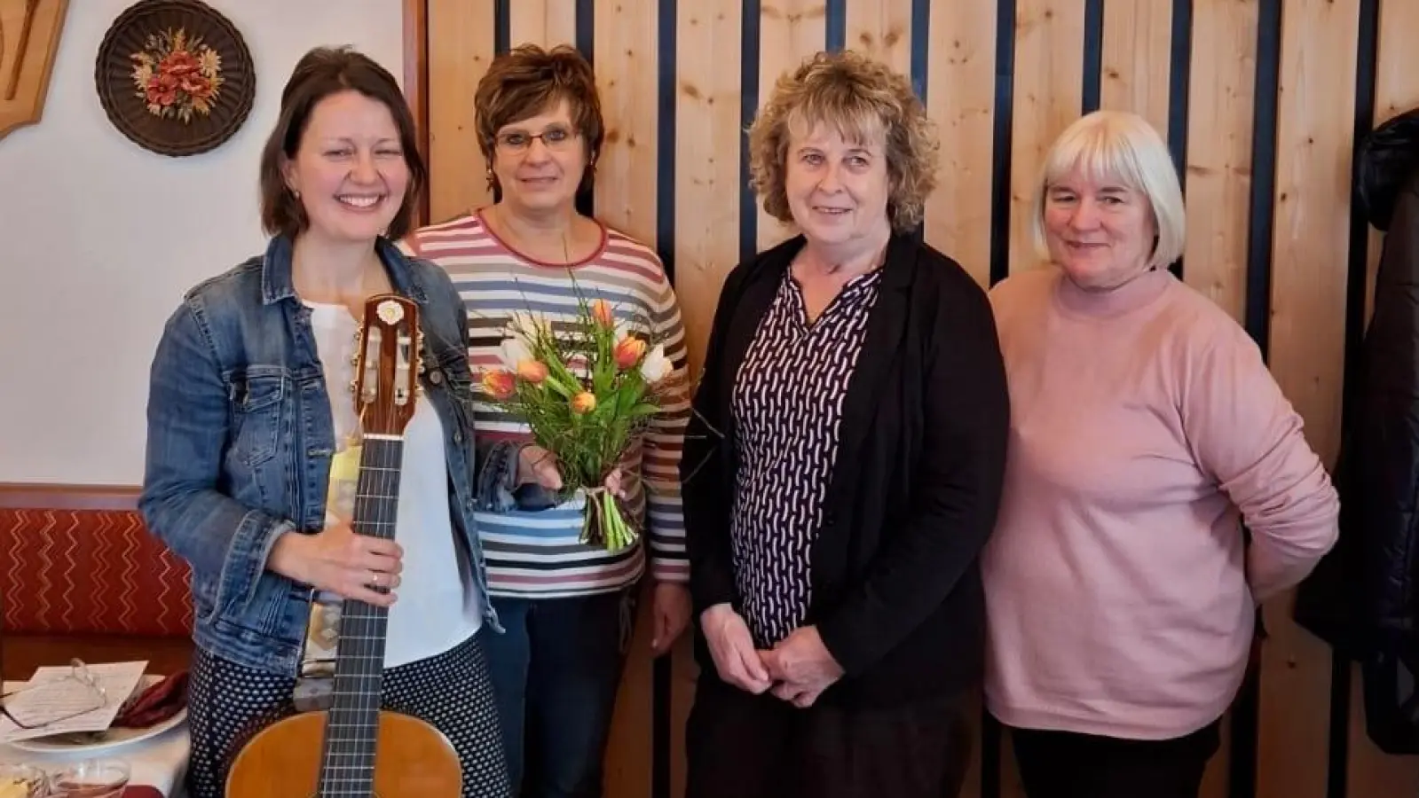 auf dem Bild sind die Referentin Kathrin Karban-Völkl, Irene Ritter, 1. Vorsitzende Anni König, stellv. Vorsitzende Lisa Michl (Bild: Alexander Hörl)