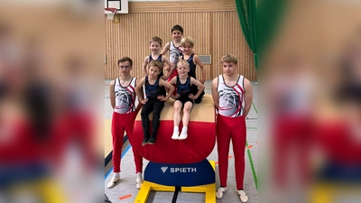 Die Turner-Riege der Turngemeinschaft Tirschenreuth war beim Gauliga-Cup in Amberg am Start und sicherte sich vier Podestplätze.  (Bild: Julia Ritter)