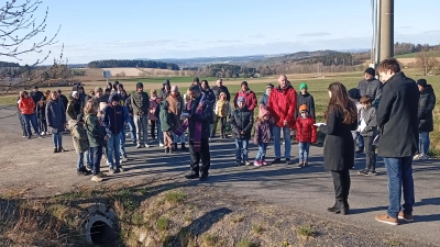 Kreuzweg im Freien. (Bild: Oswald Zintl)
