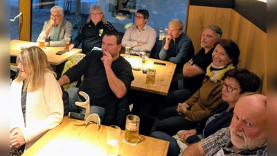 Gespannte Zuhörer zu den Ausführungen von Dr. Zeitler (Bild: Walter Rustler)