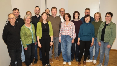 Die neue Vorstandschaft des OGV Kemnath setzt sich aus neuen und bewährten Mitgliedern zusammen. Nicht im Bild sind Sonja Pemp, Johannes Murr und Werner Rupprecht. (Bild: Werner Rupprecht)
