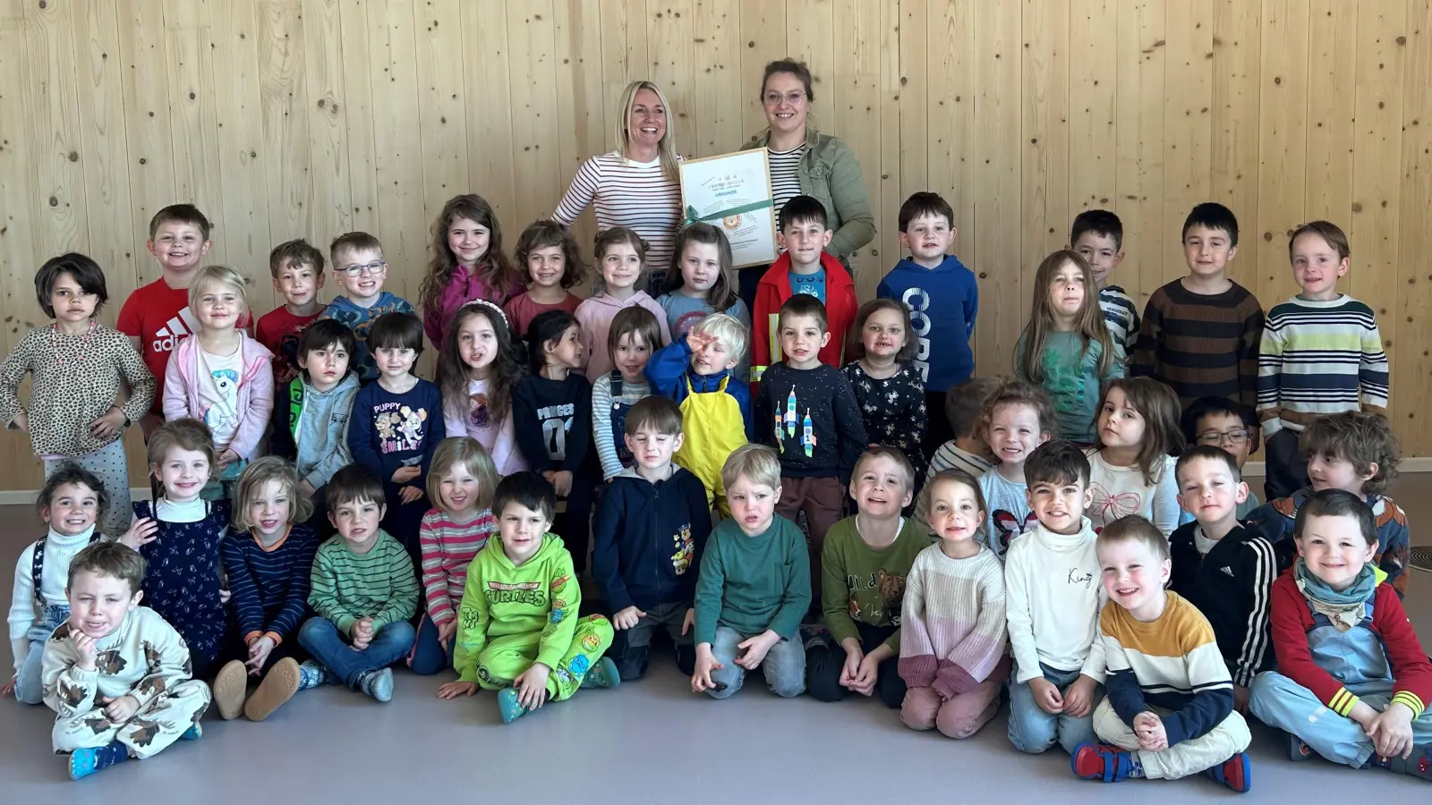 Foto hinten: Jenny Merkel (links) und Katja Bloßfeldt (rechts).<br> (Bild: Lena Schirmer)